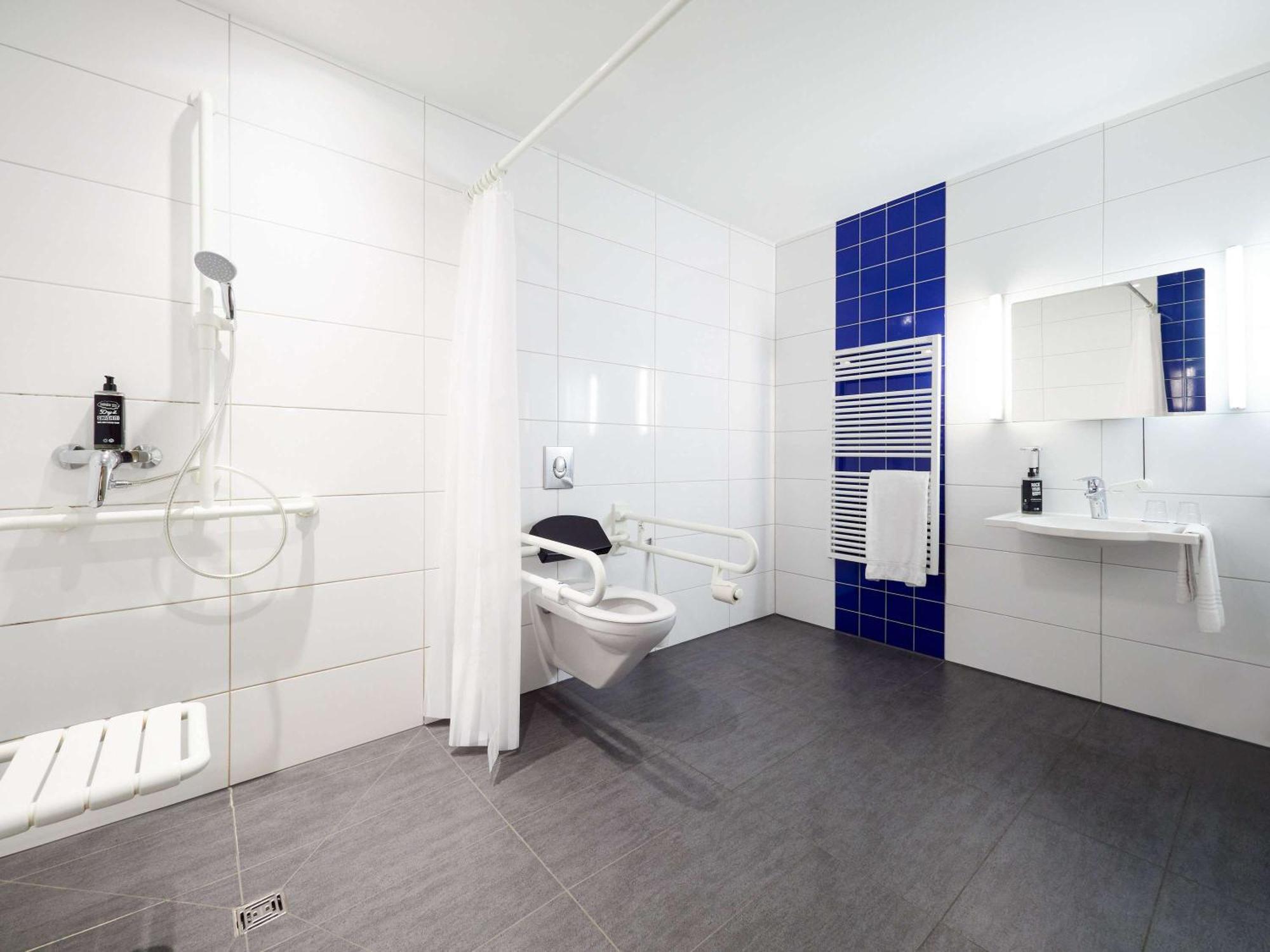 Ibis Budget Frankfurt City Ost Frankfurt am Main Exteriör bild